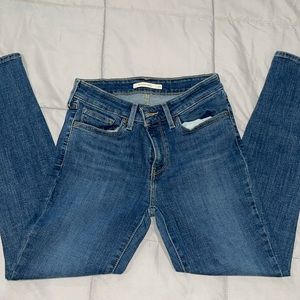 Levi’s 711 Skinny Ankle Jeans